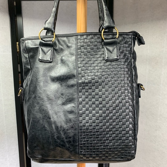 A19- -13- VANS LEATHER TOTE - Picture 3 of 6